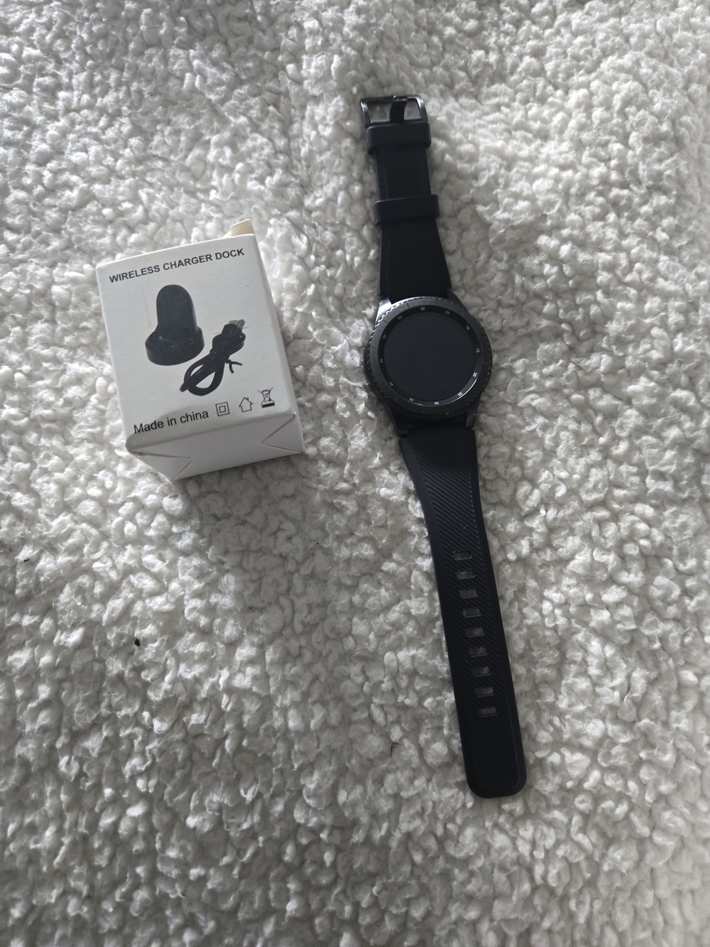Black Silicone Smartwatch Strap with Round Dial - Samsung